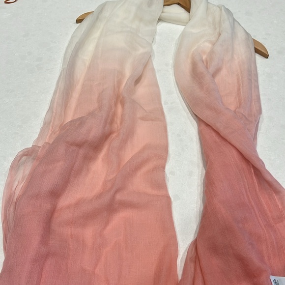 Christian Dior Cashmere Wrap - Picture 5 of 12